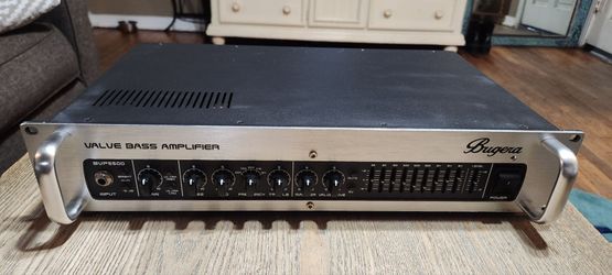 Bugera BVP5500 Tube Hybrid Bass Head