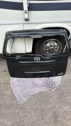2009/16 scion xb hatch door