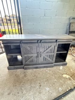farmhouse style tv stand console