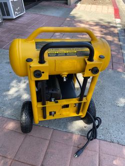 Dewalt D55146 Air Compressor