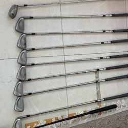 TaylorMade Burner Midsize Iron Set 4-8 + P Catalyst 