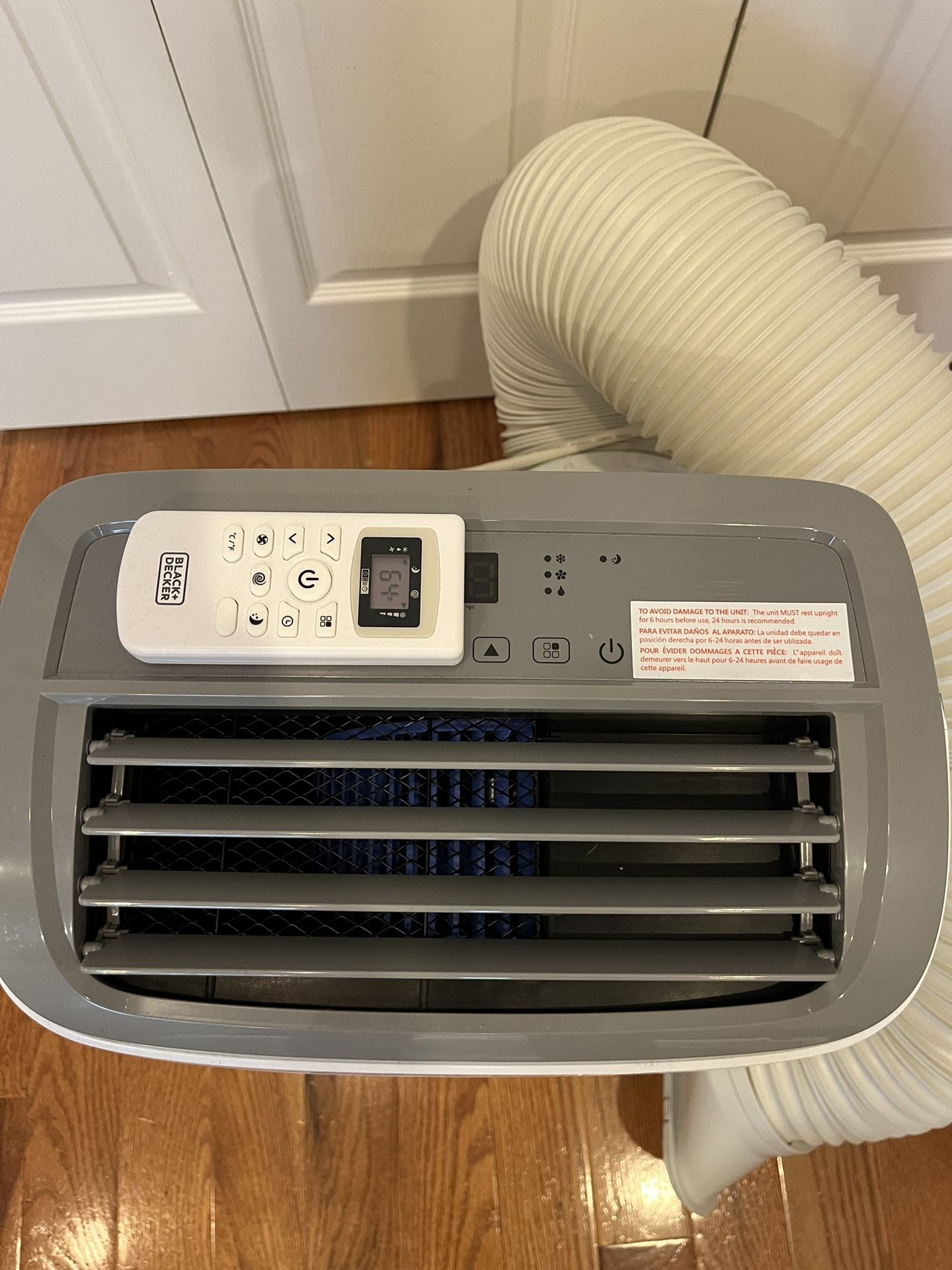 Portable Air Conditioner - Black and Decker