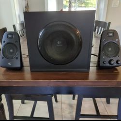 Logitech Z623 THX Speakers