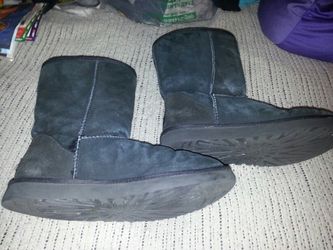 Like new Australian UGGs boots size 10