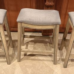 Barstool Maven Lane Adrien Backless Saddle Kitchen Stool with Fabric Upholstery