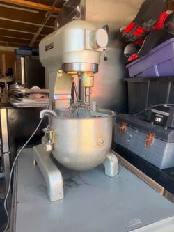 Hobart A-200  Mixer 20 qt