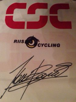 IVAN BASSO SIGNED CSC TEAM DESCENTE CYCLING JERSEY UCI PROTOUR SHORT SLEEVE XL - RARE NEW ORIGINAL PACKAGE