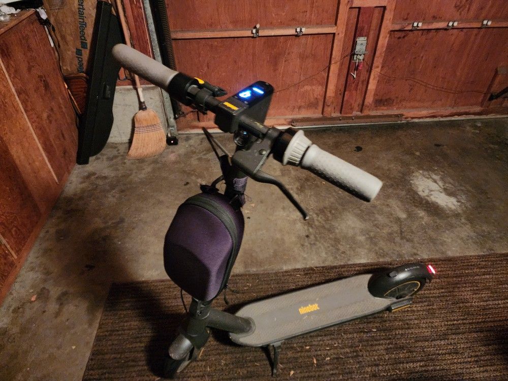 Segway G30p Scooter Max