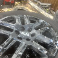 Good Parts 20” Rims And 90/ Life And Tires  Chevrolet 