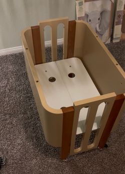 Baby Bassinet, Crib and bed