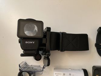 lærling tandlæge Kostumer Sony FDR-X3000 Action Camera with Live-View Remote + accessories Like new  for Sale in Sunny Isles Beach, FL - OfferUp