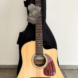 Seagull Cutaway Dreadnought Acoustic Electric Guitar With Gig Bag 