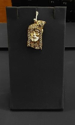 Religious Pendant - Yellow Gold 10k (.417) 3.4 grams