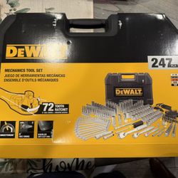 DeWalt 247pc