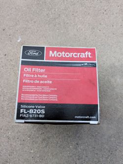 New Ford Motorcraft Oil Filter. FL-820S