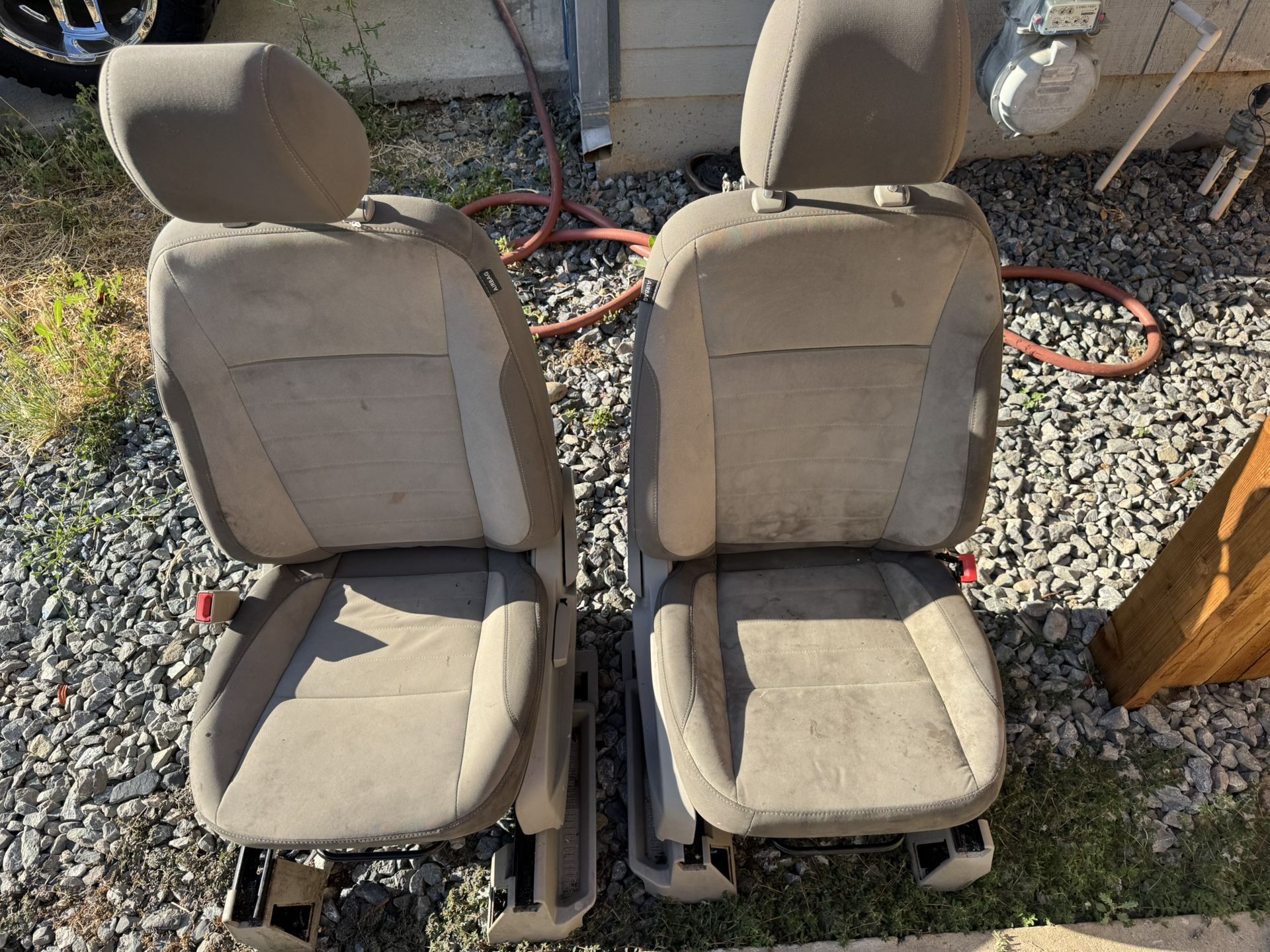 2013-2018 Ford C-Max Seats Front