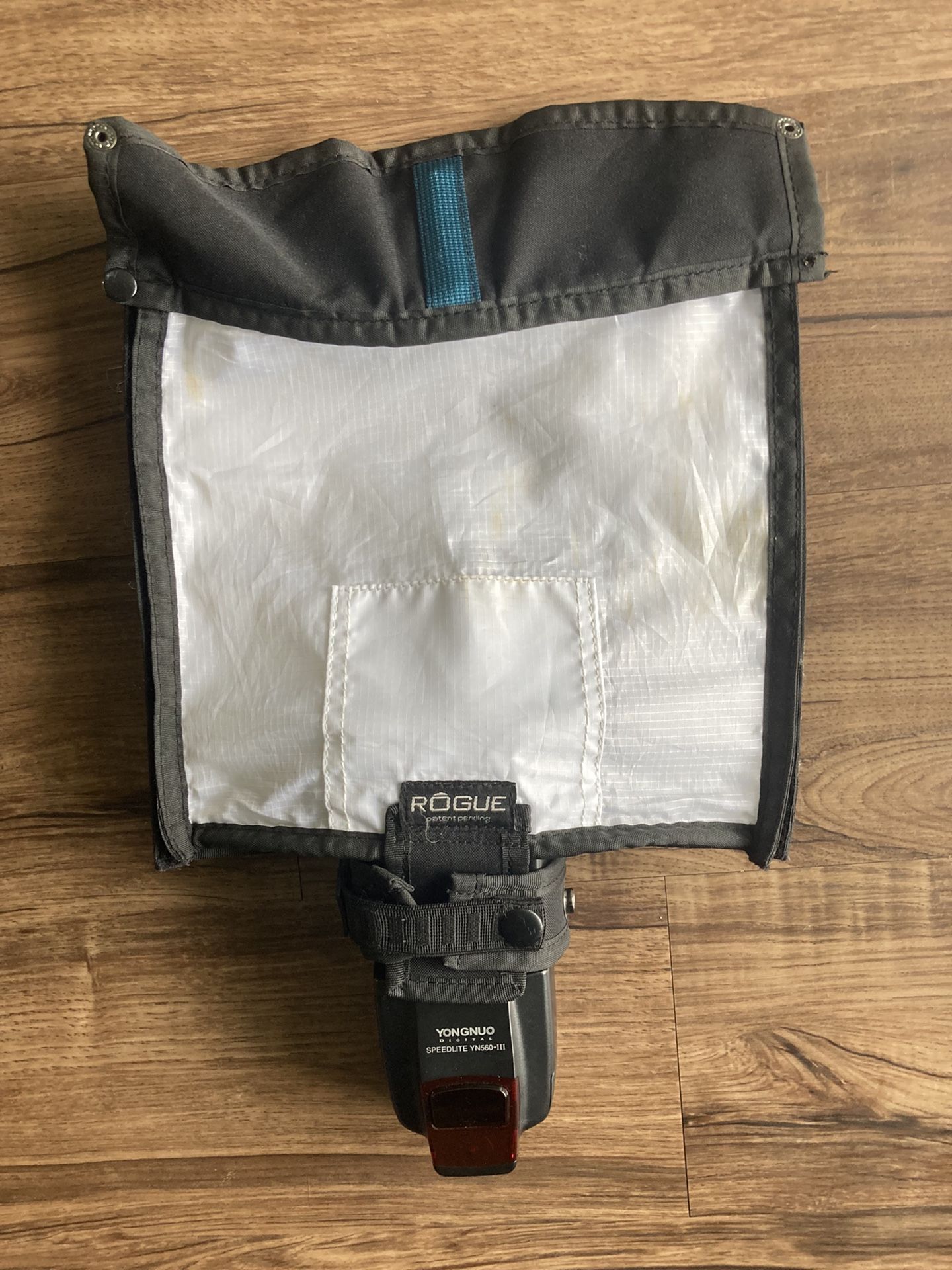 Rogue Flash Bender Speedlite Modifier