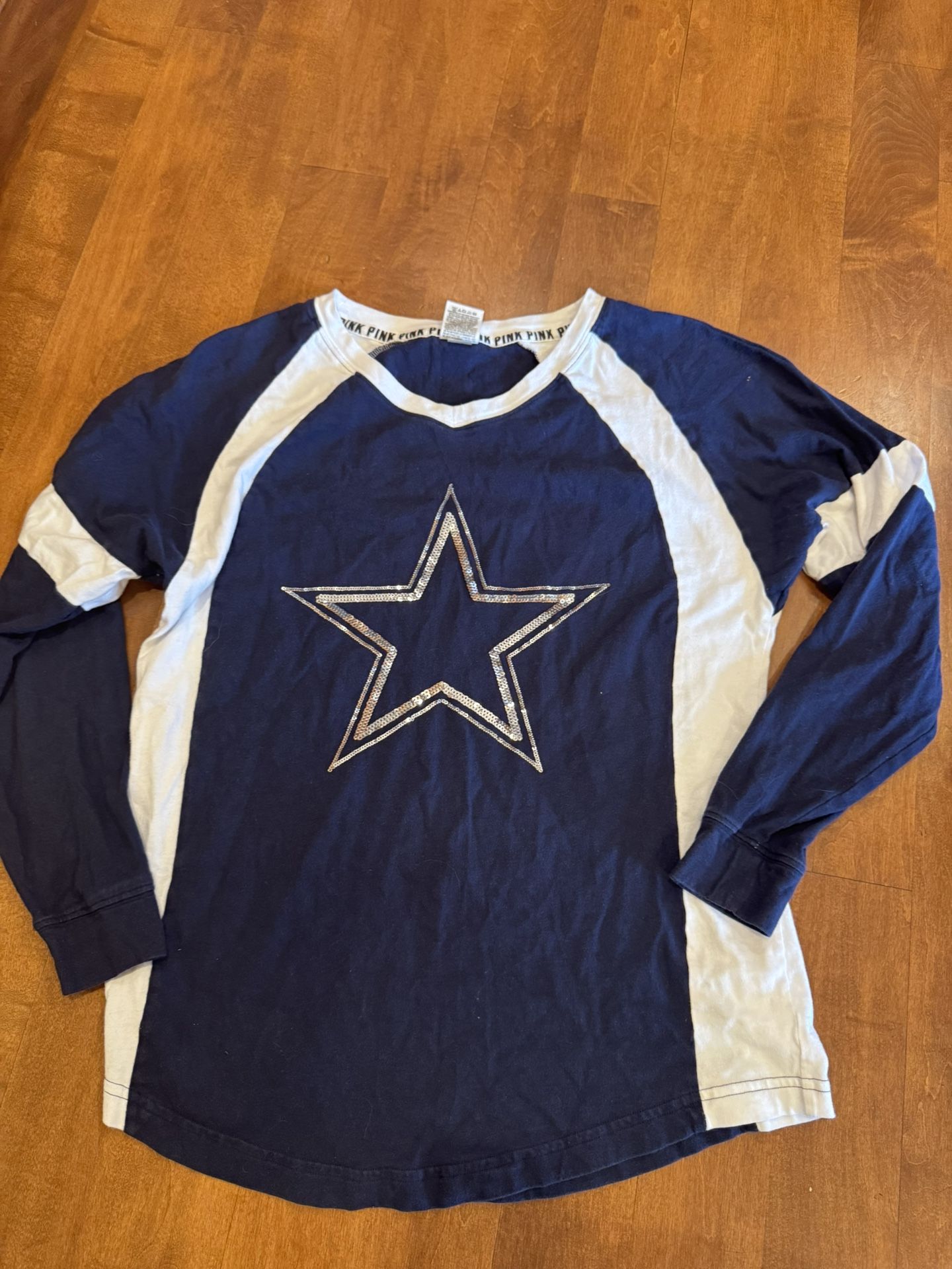 Woman’s NFL Dallas Cowboys Long Sleeve Bling Top Shipping Available