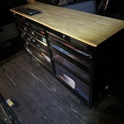 CRAFTSMAN 63 inch 9 Drawers Rolling tool box American flag edition