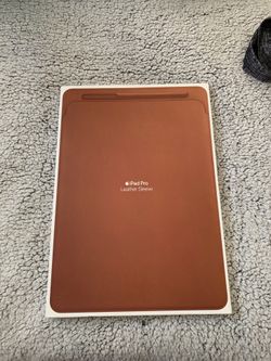 iPad Pro (12.9 - inch ) Leather sleeve .