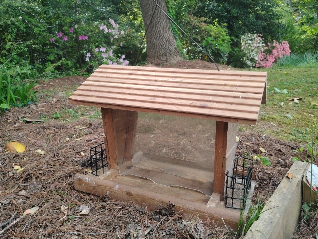 Cedar Birdhouse