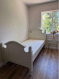 Macys twin bed