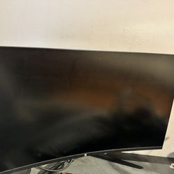 32” Curved 240Hz Gaming Monitor – 1ms – FreeSync – Excellent Condition