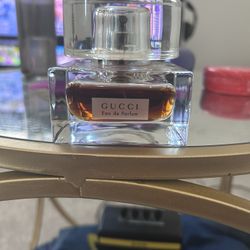 gucci perfume