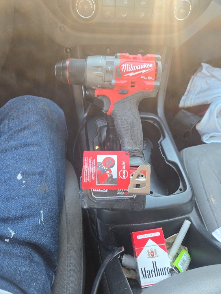 Milwaukee M18 Fuel Hammer Drill Gun