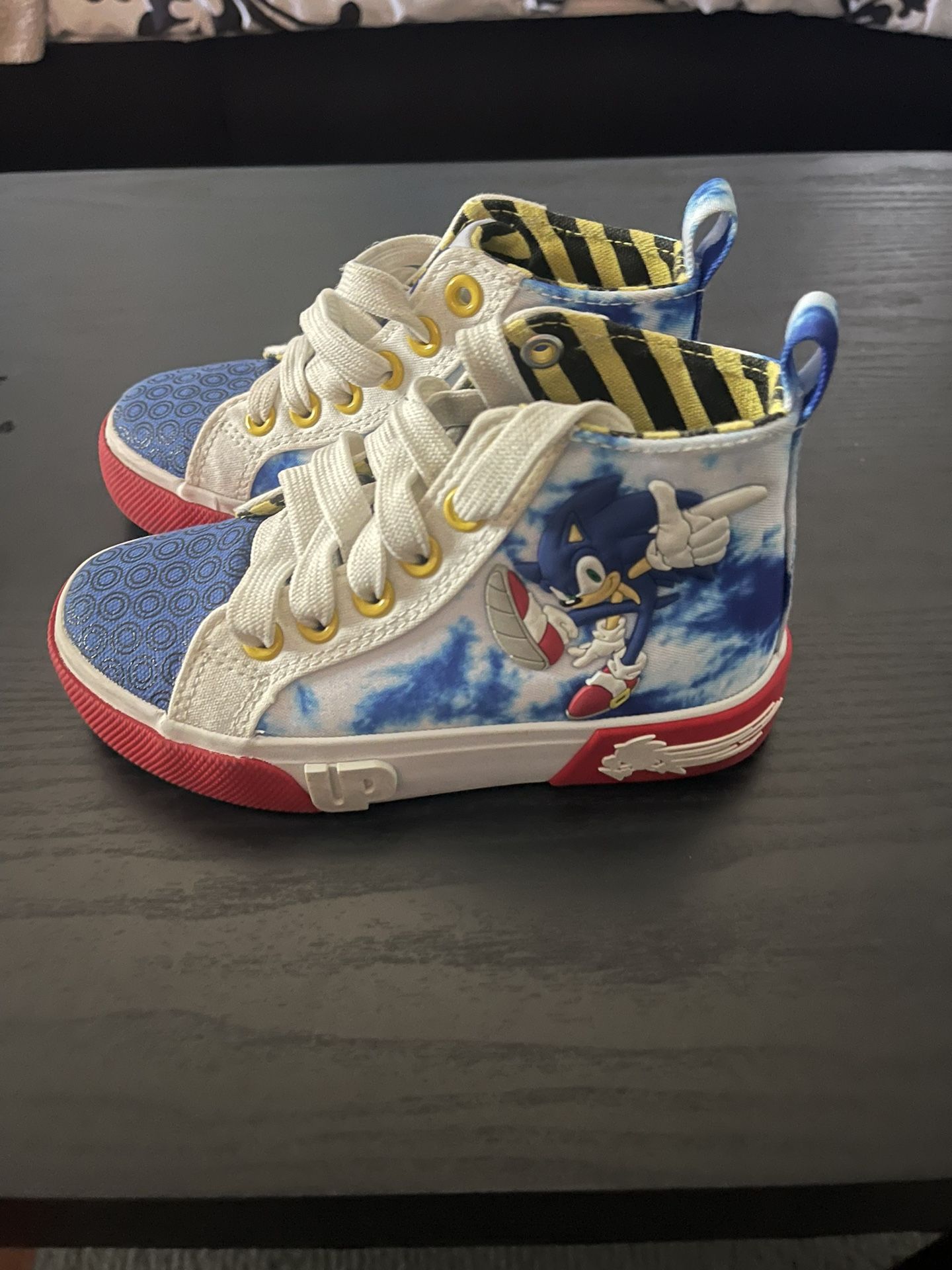 SONIC SHOES