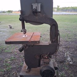 Saw