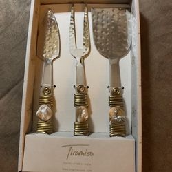 Hand Crafted, Serving Set