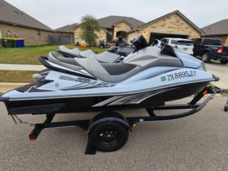 2012 Yamaha Waverunner FX Cruiser SHO & 2011 Kawasaki Ultra 300 LX