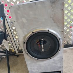 Pioneer 12 In Subwoofer And Box 1400 Watts Max 