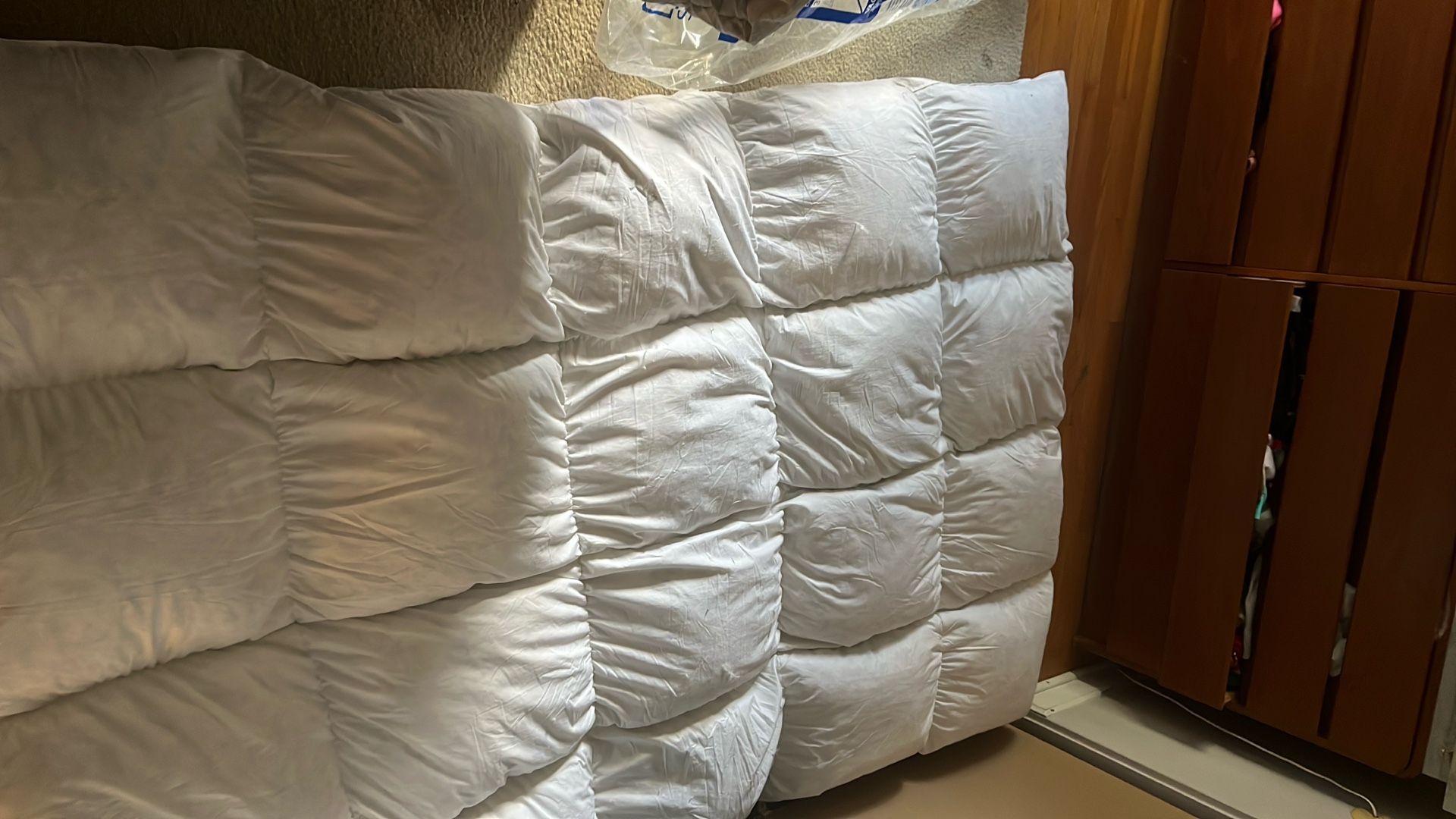 Down Heavy Blanket.   Size Double