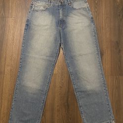 NWT Men’s Calvin Klein Distressed Jeans 36x30
