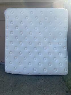 King Mattress Pillowtop Great Condition