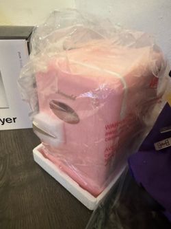 Pink Mini Beauty Fridge / Mini Refrigerator