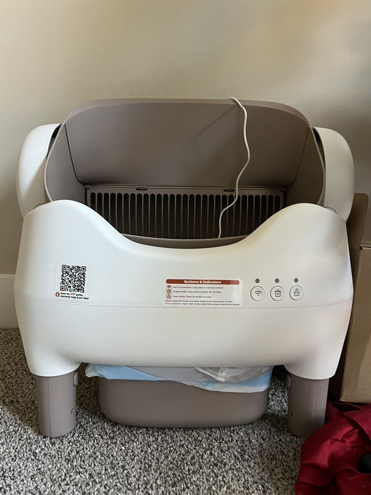 BRAND NEW Automatic Litter Box ORIGINALLY $300