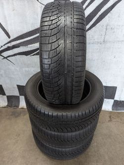225/55r17 Nokian Tyres WRG4 studless winter snow tires