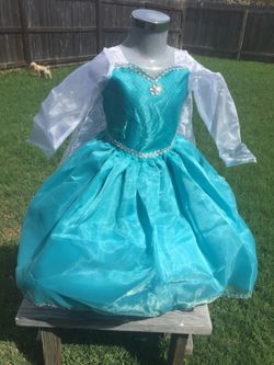 Size 2T girls Elsa costume