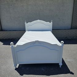 White Full Size Disney Princess bed frame with brand-new full-size plush mattress and box spring in plastics