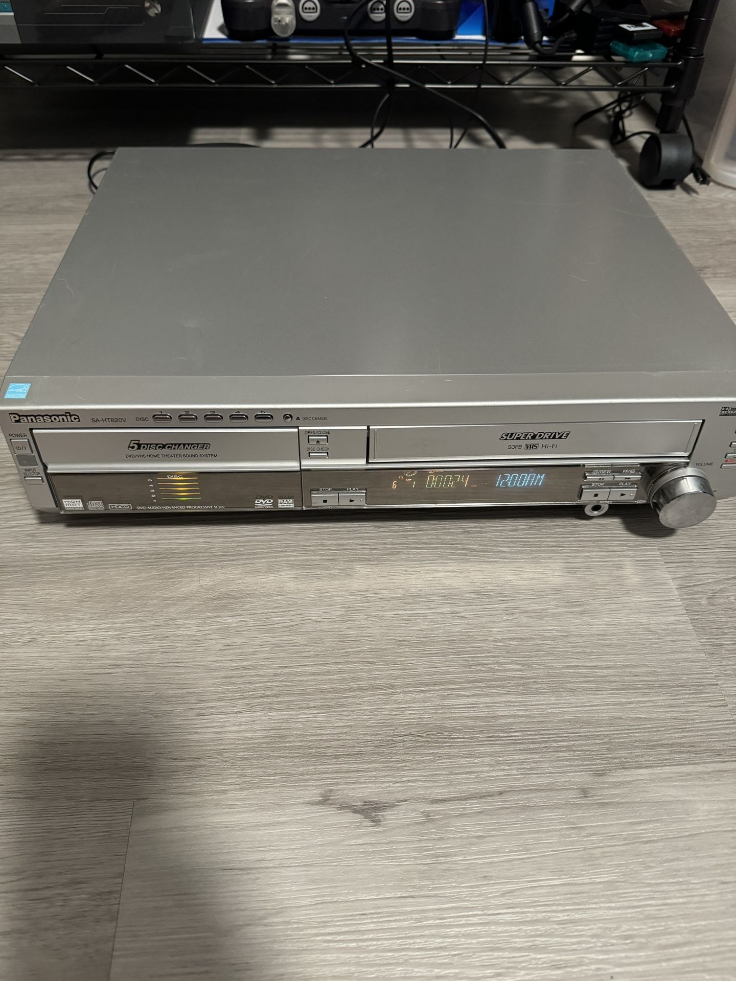 Panasonic SA-HT820V 5 Disc DVD/VHS Player