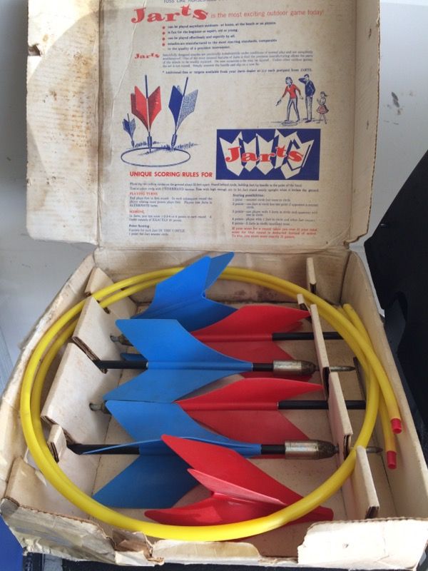 VINTAGE OLD SCHOOL JARTS LAWN DART GAME