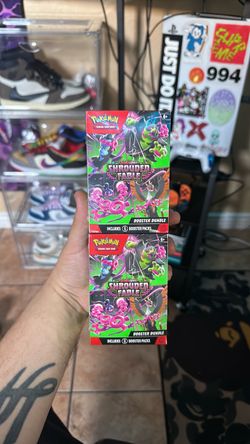 Pokemon Shrouded Fable Booster Bundle