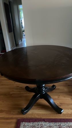 Dinning  room table