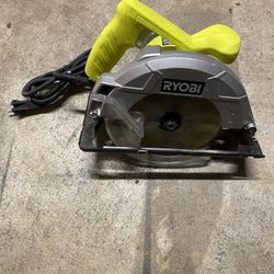 Like New Ryobi Circular Saw 