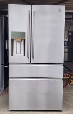 Electrolux Refrigerator Counter Depth W36xD30xH69 inches