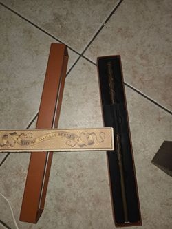 The Wizarding World of Harry Potter Universal Studios wand