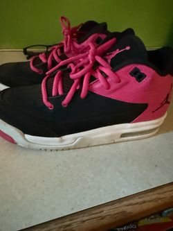 Jordan’s for girls (Kids)
